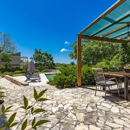 Casa 42 Pet Friendly For 9 People In Istria With Salt - Water Pool * Butkovici (Istria)