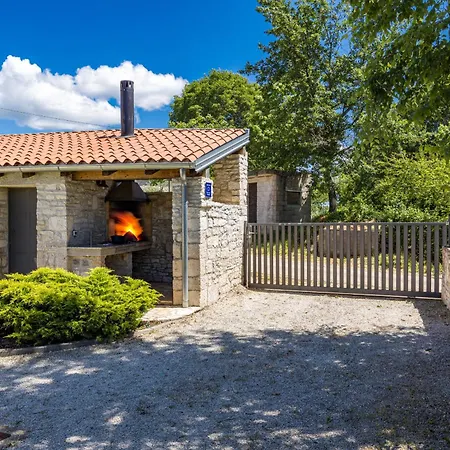 Vila Casa 42 Pet Friendly For 9 People In Istria With Salt - Water Pool Butkovici (Istria)