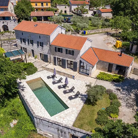 Casa 42 Pet Friendly For 9 People In Istria With Salt - Water Pool
