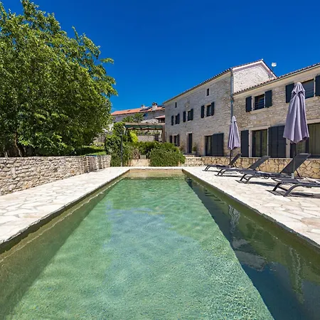 Casa 42 Pet Friendly For 9 People In Istria With Salt - Water Pool * Butkovici (Istria)