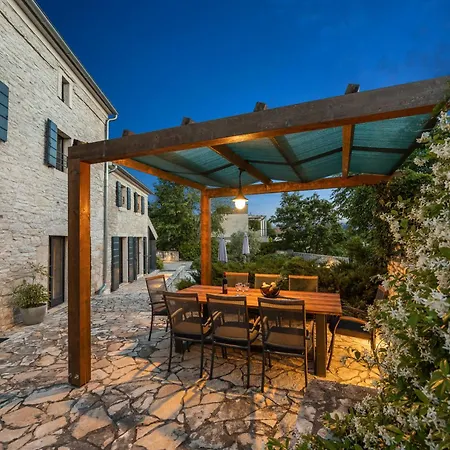 Casa 42 Pet Friendly For 9 People In Istria With Salt - Water Pool * Butkovici (Istria)